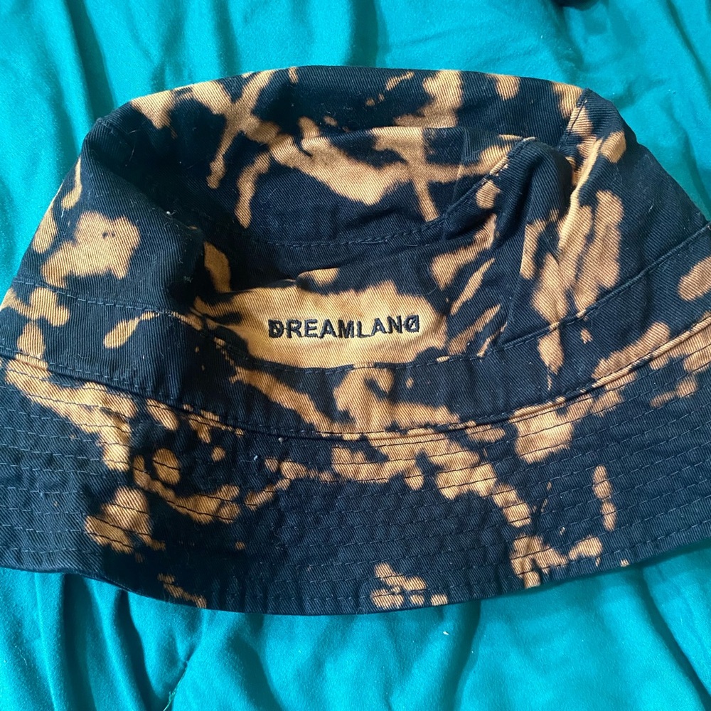 Zhu multi color bucket hat